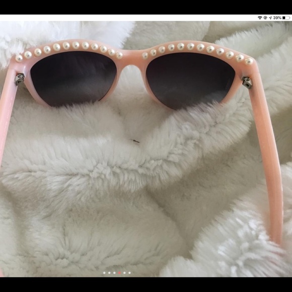 Chanel pink sunniesSOLD SOLD SOLD - Picture 5 of 8